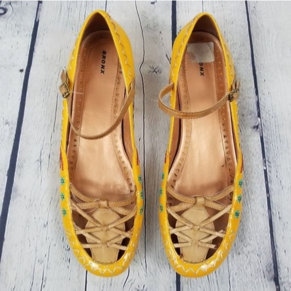 BRONX | Embroidered Mary-Jane flats Sz 42 Boho Yellow Leather